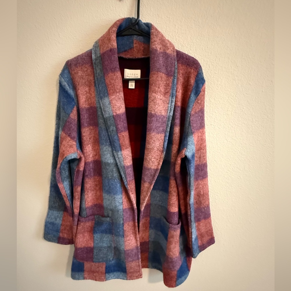 hinge Designed in Seattle Cardigan Sweater